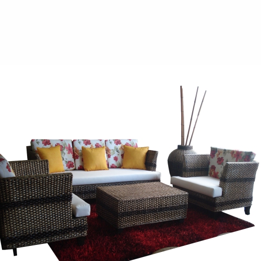 De diferentes acabados y con muy prácticas combinaciones, estos importantes muebles de nuestras casas e instalaciones tienen una representación importante en nuestro catálogo.